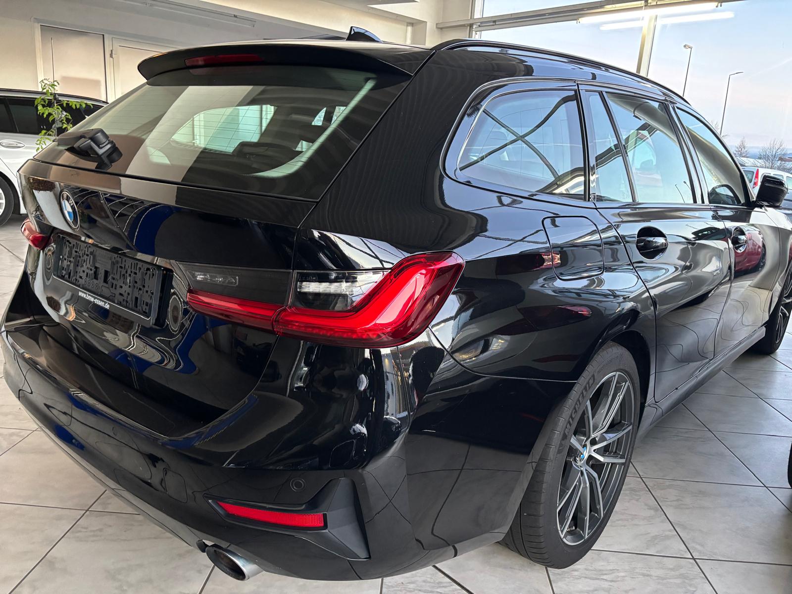 BMW 330d Touring xDrive Sport Line – Foto 3