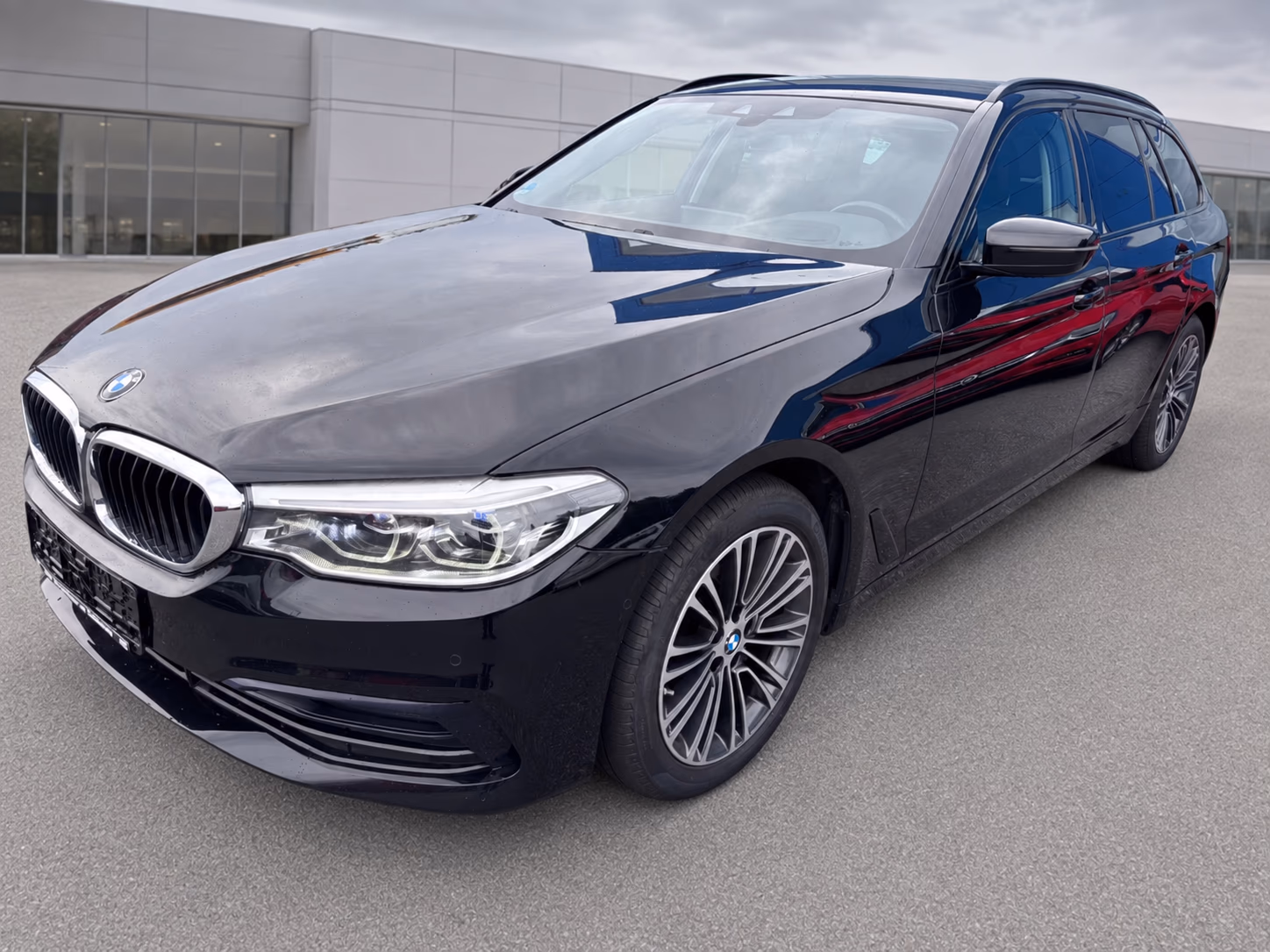 BMW 520d Touring xDrive Sport Line – Foto 2