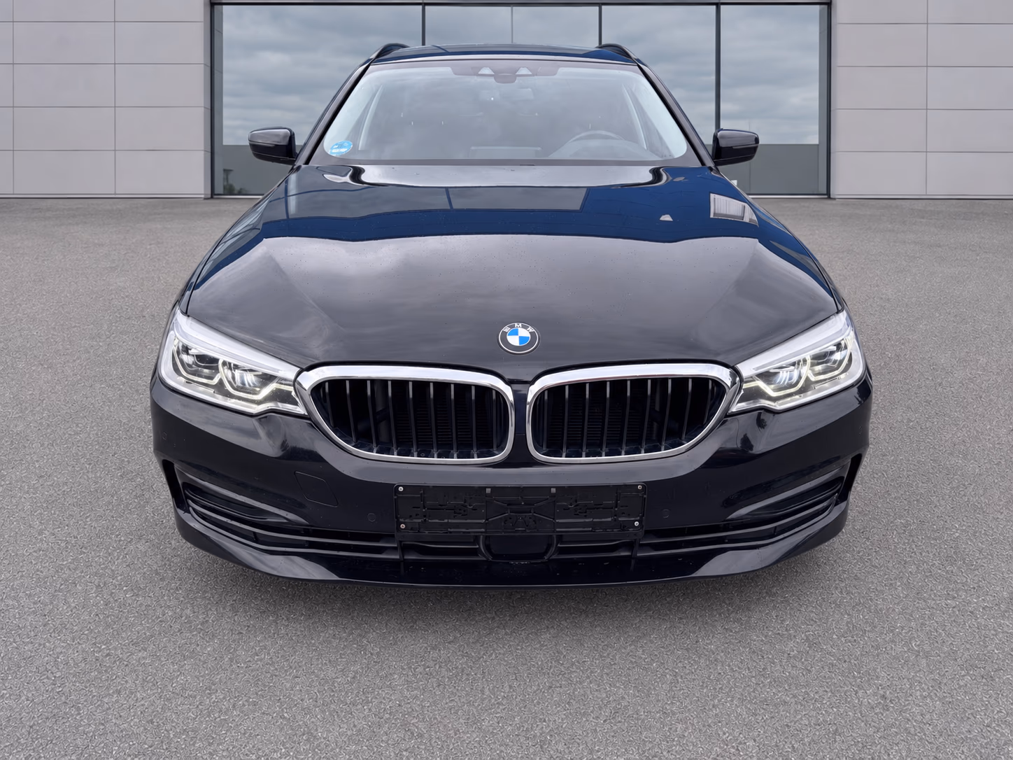 BMW 520d Touring xDrive Sport Line